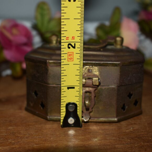 Vintage Antique Small Brass Incense Trinket Cricket Box Decor - Picture 2 of 14
